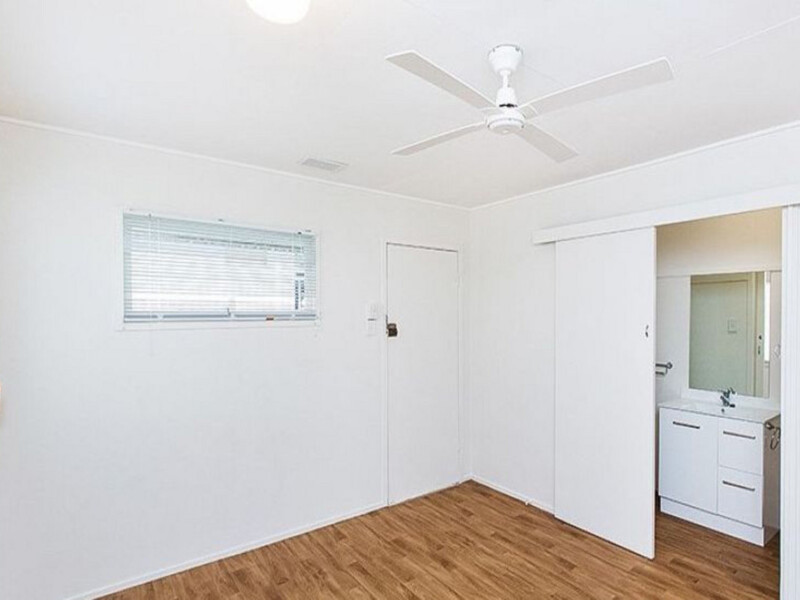 2/82 Arthur Terrace, Red Hill, QLD 4059 AUS
