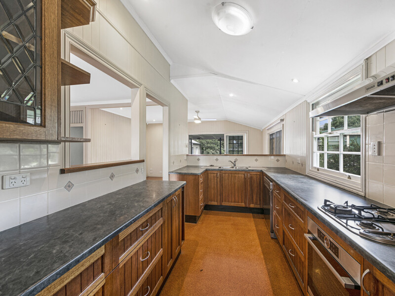 21 Frobisher Street, ASHGROVE, QLD 4060 AUS