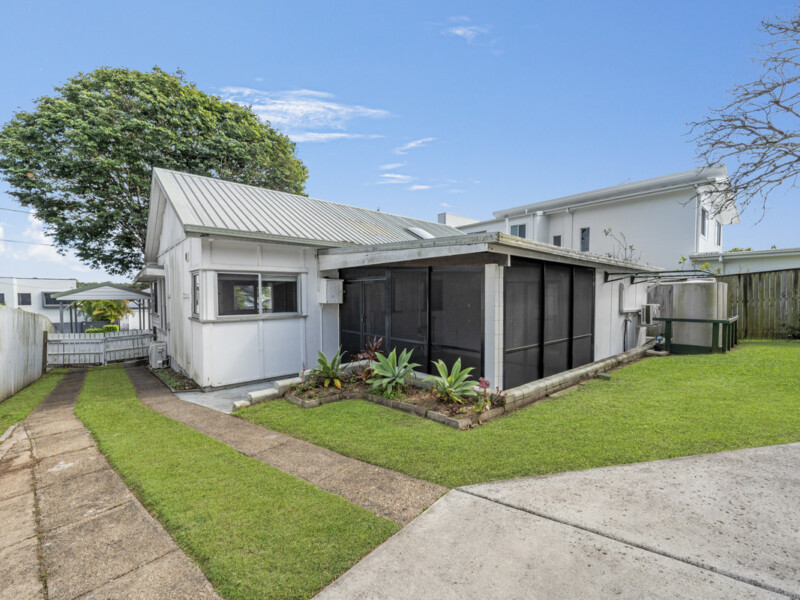 10 Orcades Road, Yeronga, QLD 4104 AUS