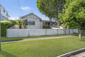 10 Orcades Road, Yeronga QLD 4104 4 Property Investment