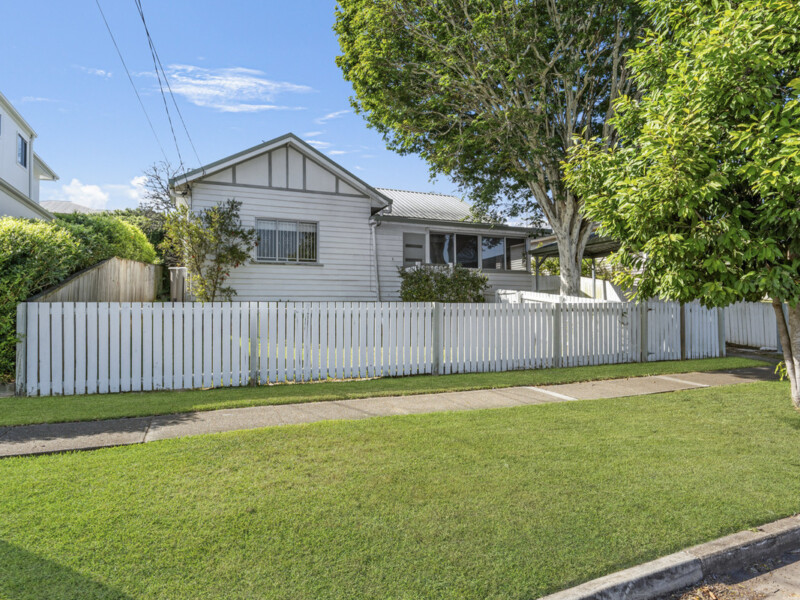 10 Orcades Road, Yeronga, QLD 4104 AUS