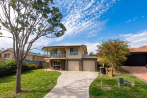8 Kanangra Place, Parkinson QLD 4115 2 Property Investment