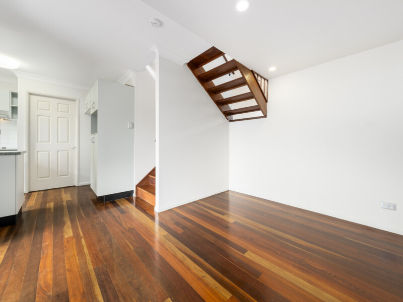 2/10 Hayward Street, Paddington, QLD 4064 AUS