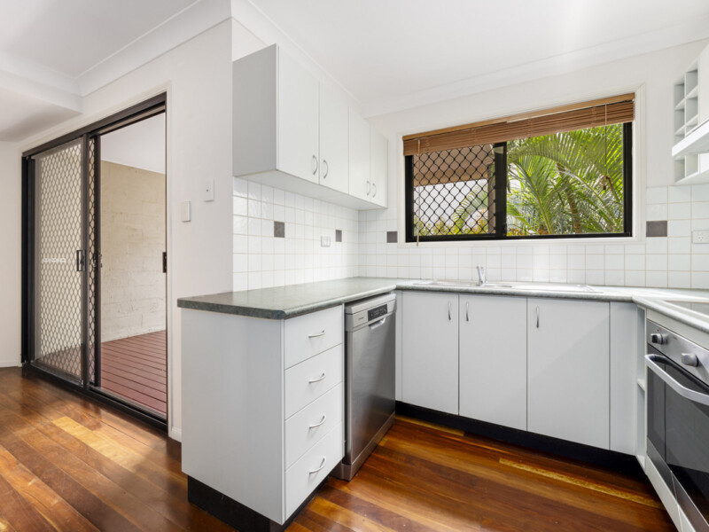 2/10 Hayward Street, Paddington, QLD 4064 AUS