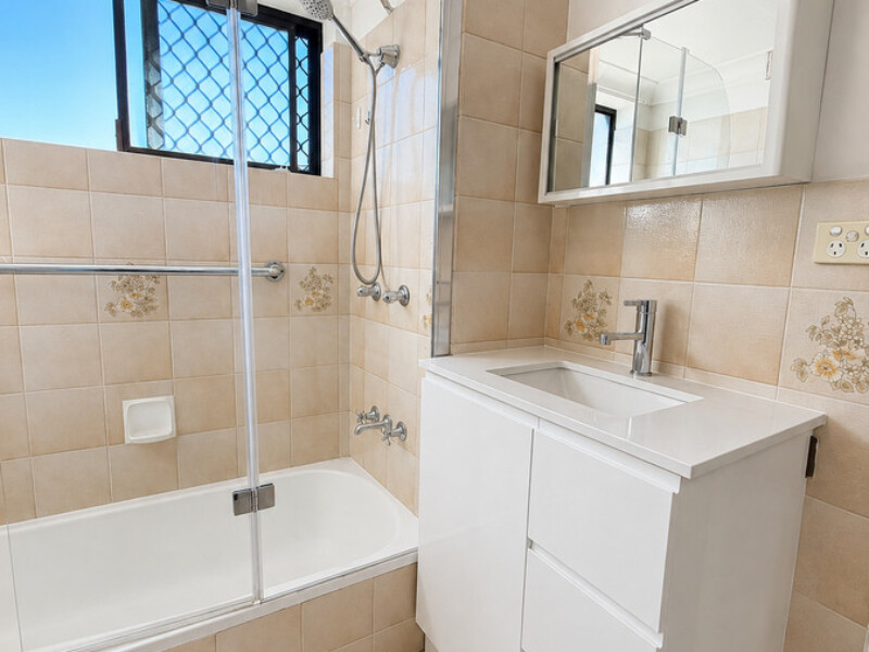 2/24 Devoy Street, Ashgrove, QLD 4060 AUS