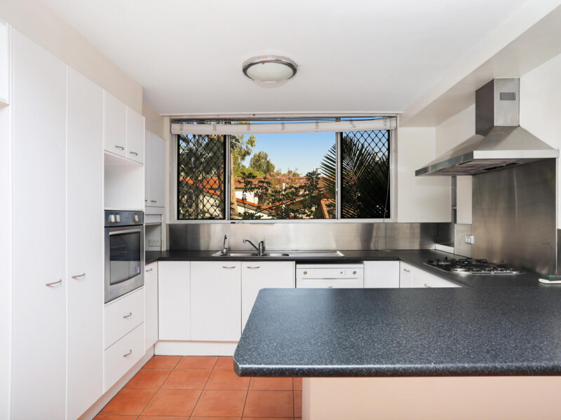 2/201 Gladstone Road, Highgate Hill, QLD 4101 AUS