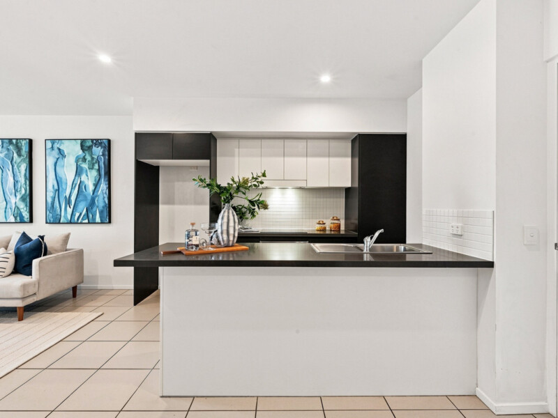 606/8 Holden Street, Woolloongabba, QLD 4102 AUS