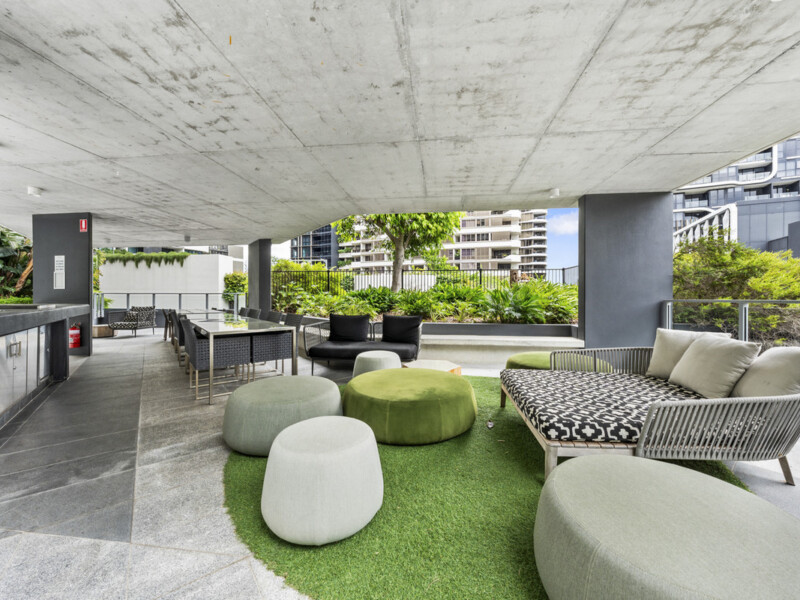 704/30 Festival Place, Newstead, QLD 4006 AUS