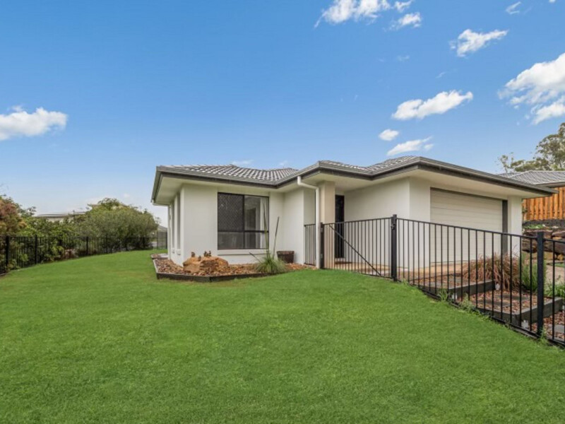 18 Brigid Boulevard, Augustine Heights, QLD 4300 AUS