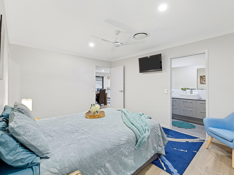 19 Landing Circuit, Springfield Lakes, QLD 4300 AUS