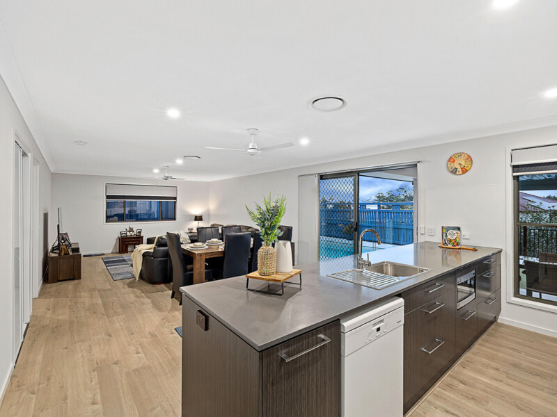 19 Landing Circuit, Springfield Lakes, QLD 4300 AUS